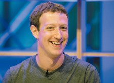 臉書CEO 日賺440萬美元